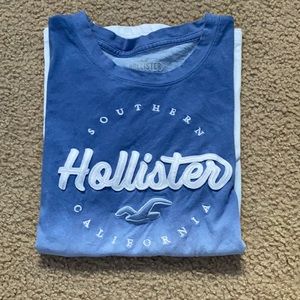 Women’s blue and white ombré hollister tshirt
